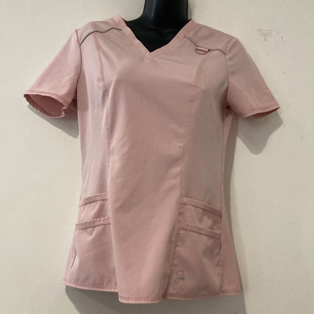 Pink Blush Jaanuu Scrub Set.Front pockets and comfortable scrub set